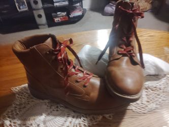St John's bay boots