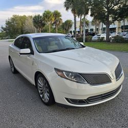 2014 Lincolm MKS LUXURY