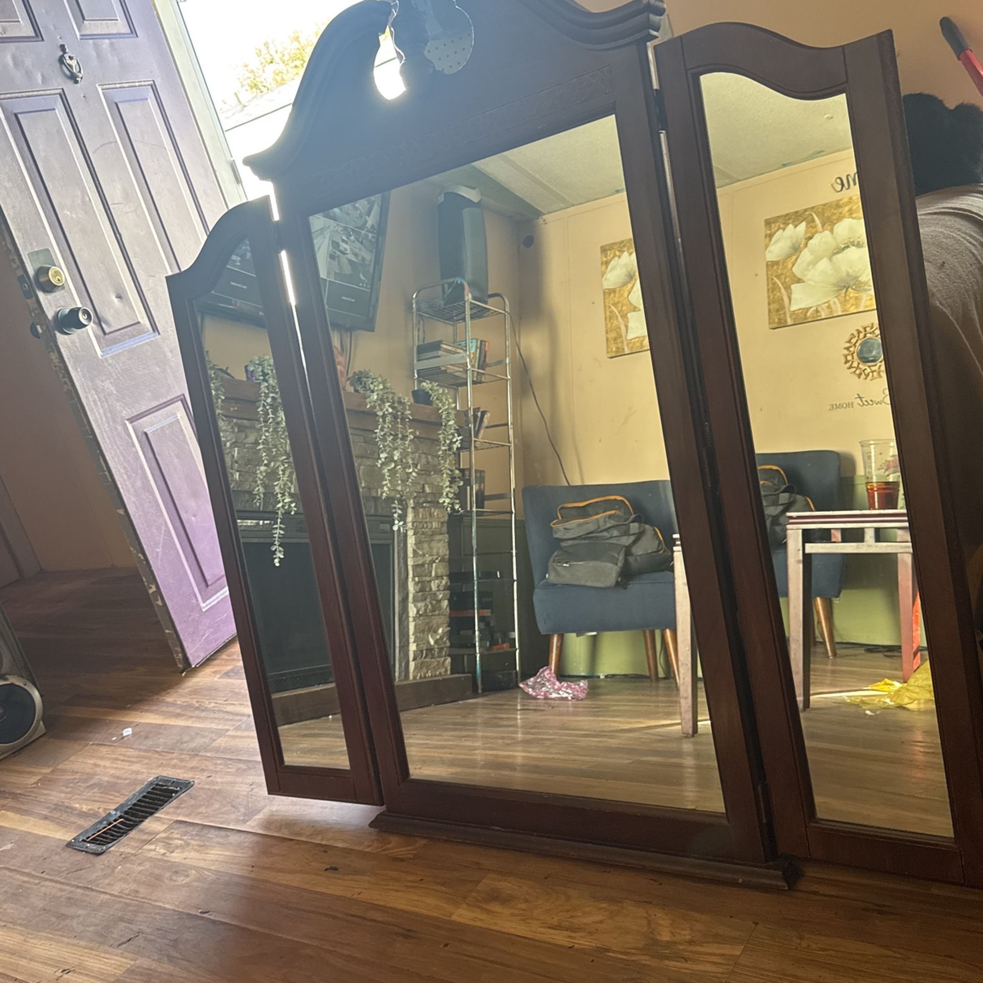 Beautiful Real Oak Three Dresser Mirror