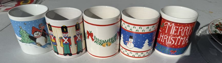 Old Vintage Christmas Mugs And Plates