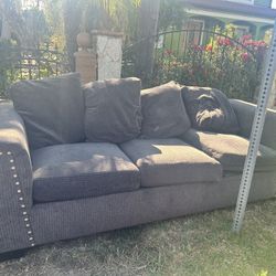 FREE COUCH 