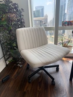 Desk chair