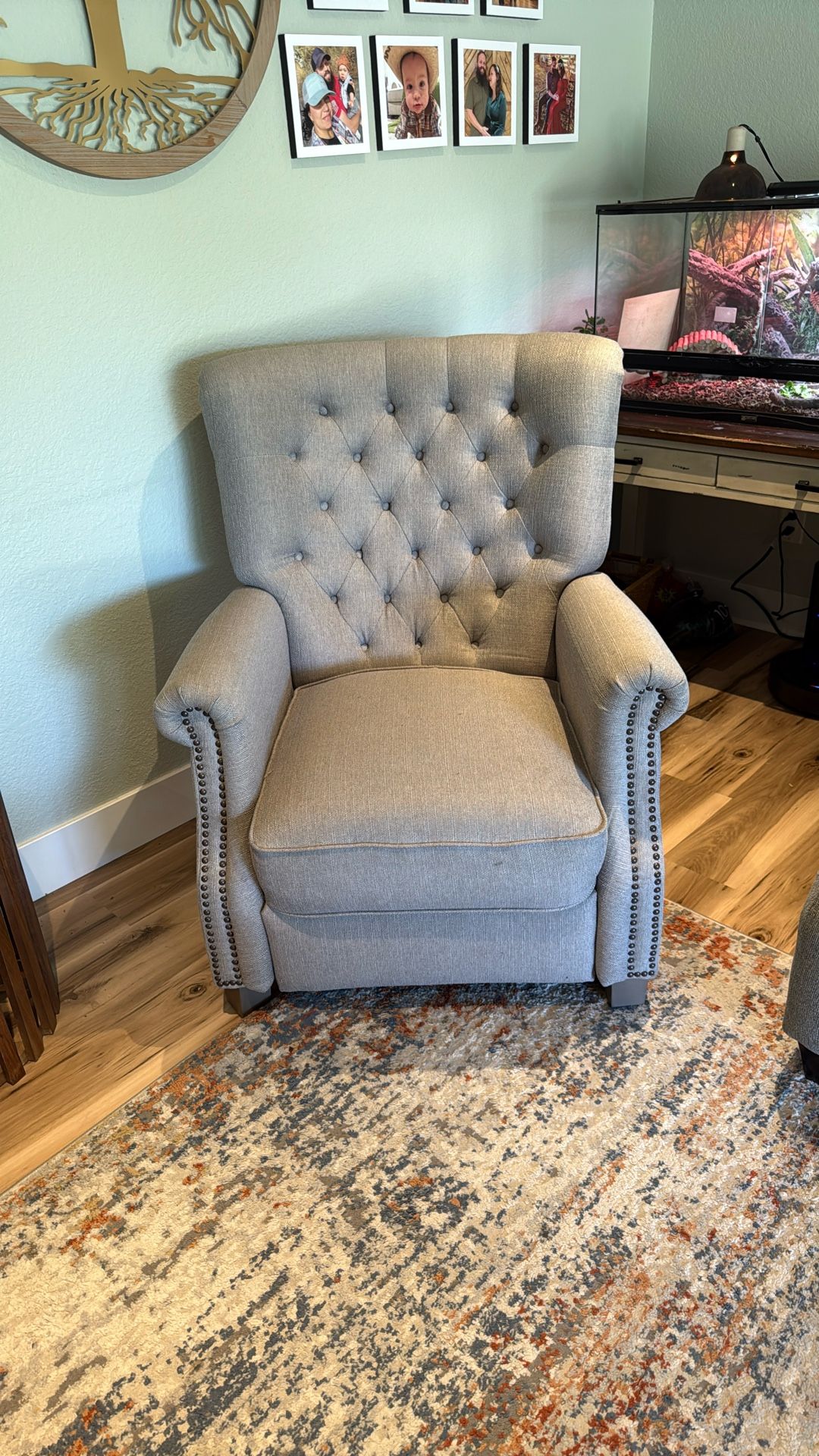 Gray recliners