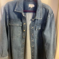 Frame Oversized Jean Shirt Or Can Wear As A Jacket