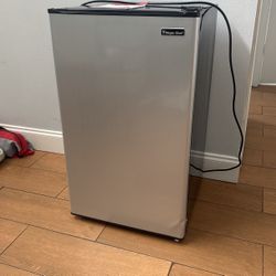 Mini Fridge For Sale !!