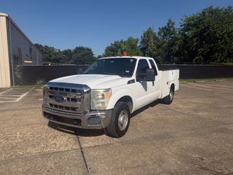 2013 Ford F250 extended cab service/utility