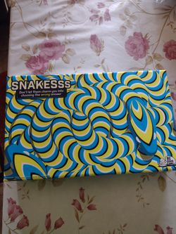 Snakesss- Board/Card Game...Brand New