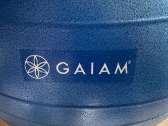 GAIAM Ball Chair with pump
