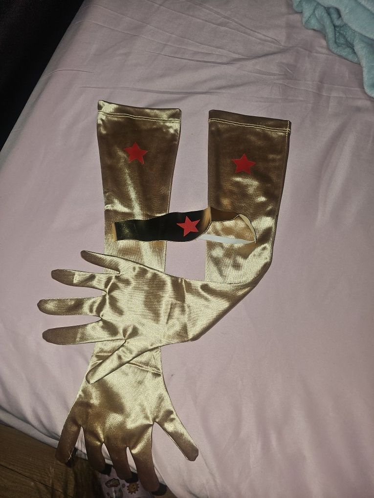 Wonder Woman ACCESSORIES