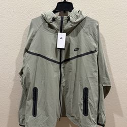 Nike Tech Men Jacket (NEW)
