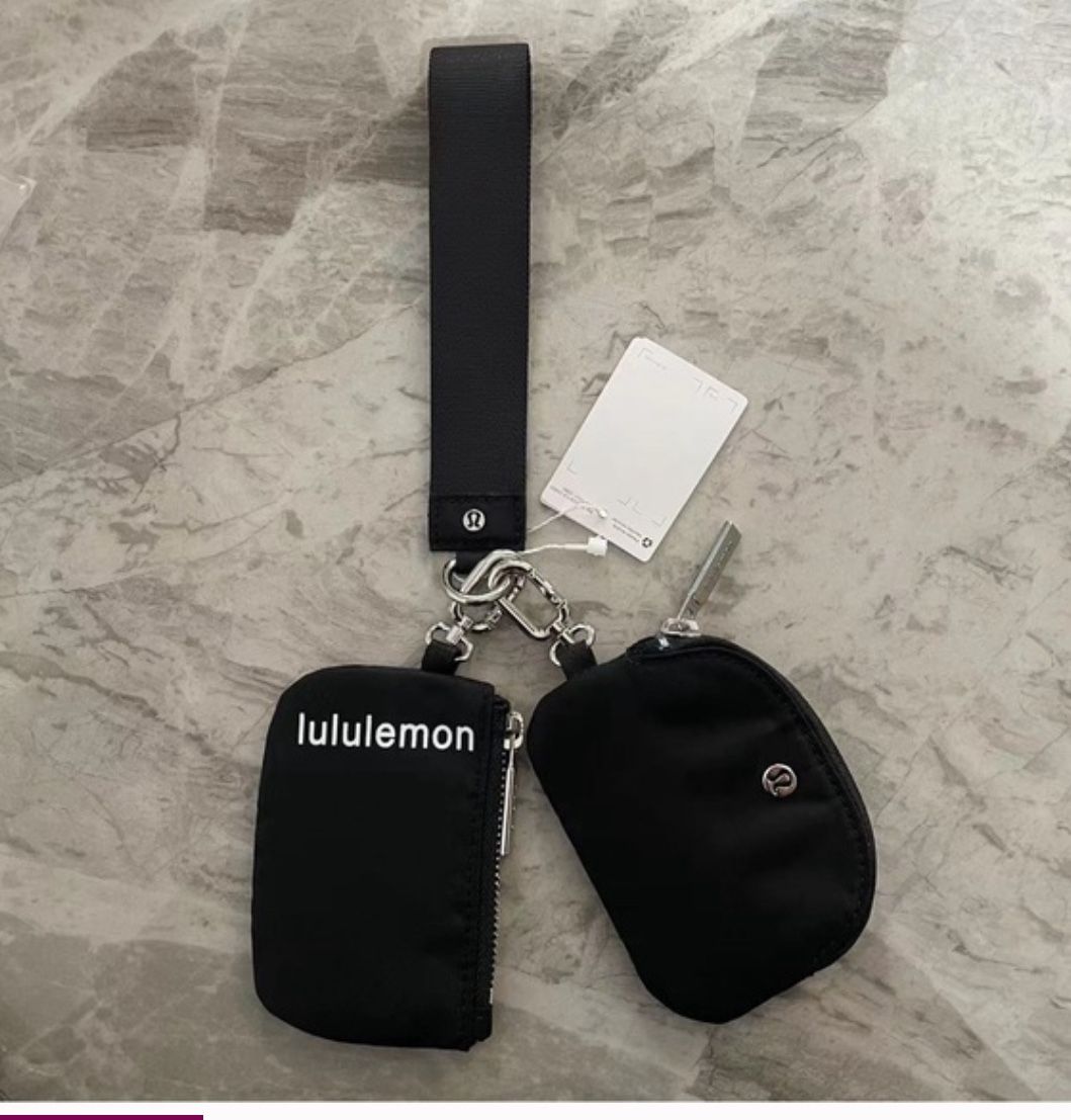 Dual Pouch Wristlet 