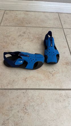 Nike water shoes