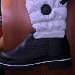 Snow Boots 