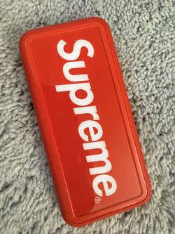 Supreme x mophie Powerstation Plus XL 8000mAh Power Bank Red