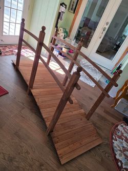 New 7,5 feet long outdoor bridge new ready to use immediately.