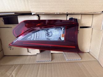NEW Genuine Mazda OEM Tail Light - 2014-2018 Mazda 3 - Passenger Inner