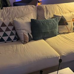 Living Room Couch By Cindy Crawford From Rooms To Go 