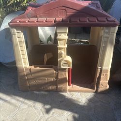 Kids Plastic Outdoor Garden Cottage…..Please Read Description!