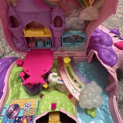 Polly Pocket Unicorn Party Playset