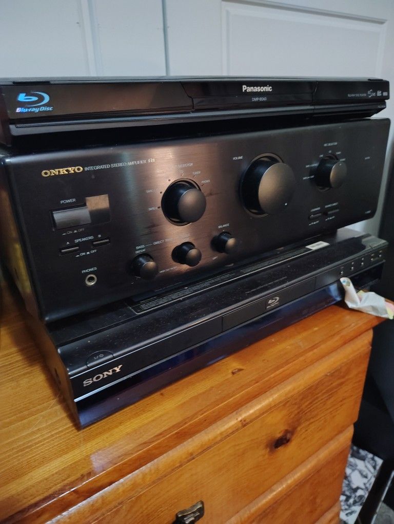 Incredible Onkyo Amplifier