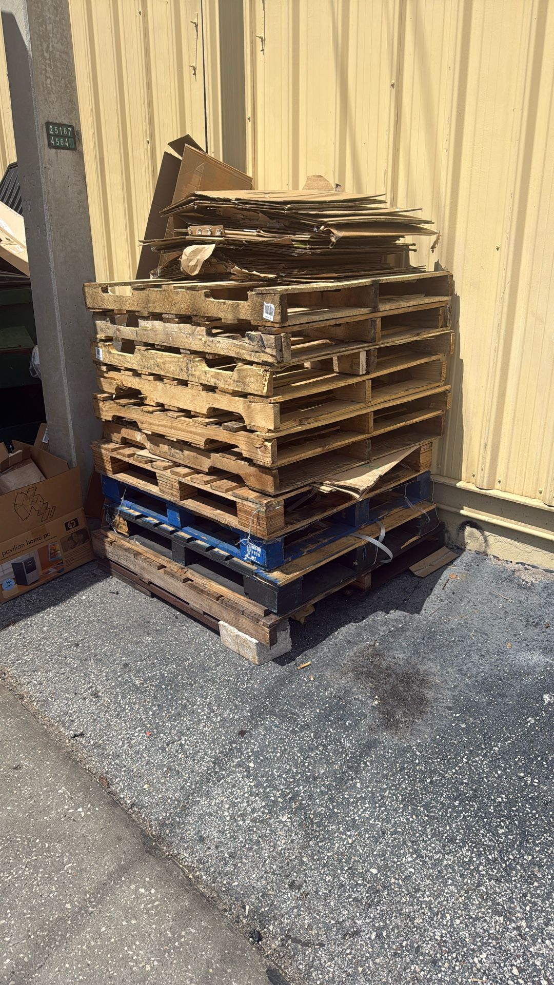 $5 A Piece  PALLETS 