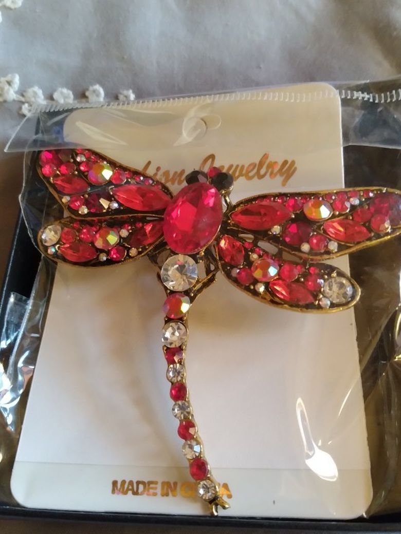 Dragonfly Brooch