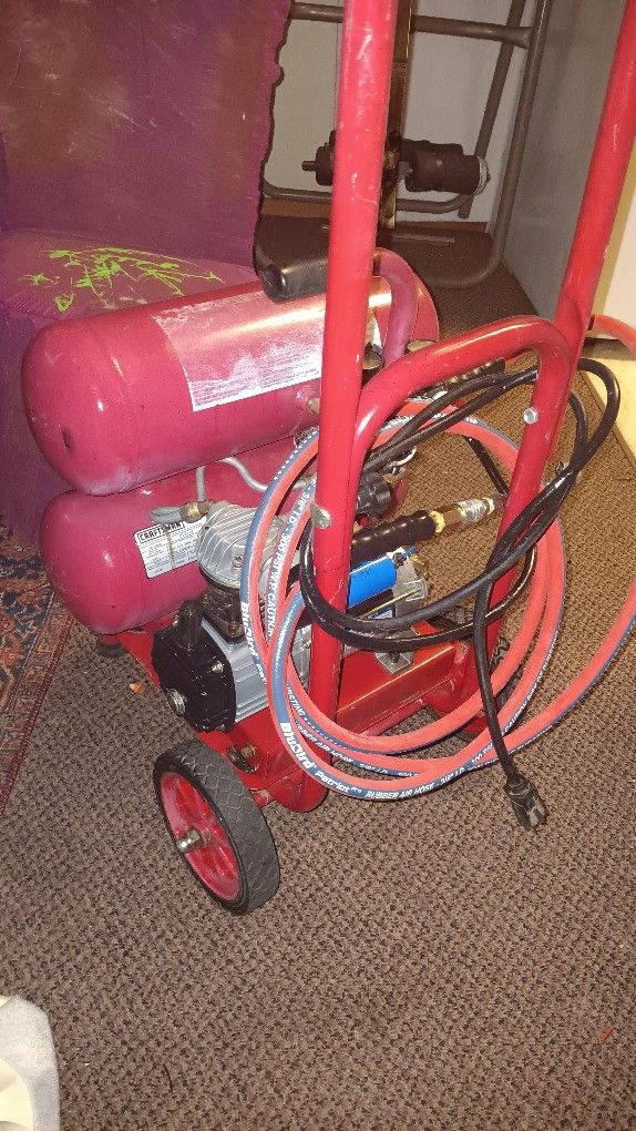 AIR COMPRESSOR