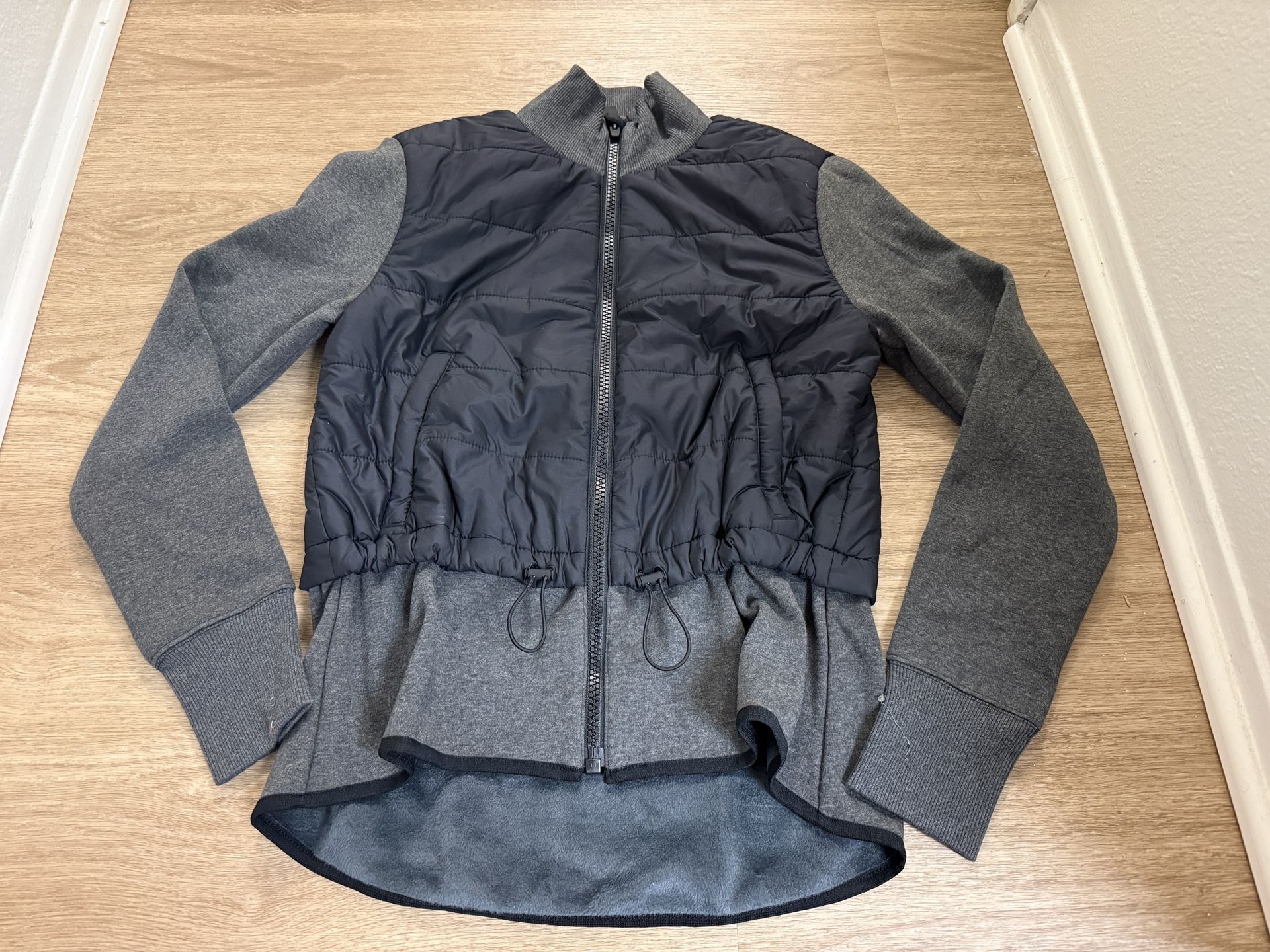 NWOT Athleta Jacket Size Small 