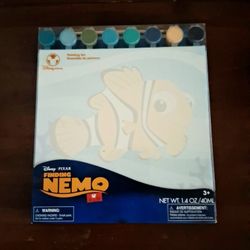 Disney Finding Nemo Painting Set *New*