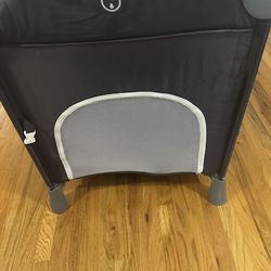 3 in 1 Baby Bedside crib and Play yard Bassinet with diaper change table