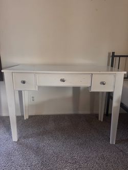 White Wooden 3 Drawer Desk