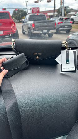 NINE WEST CROSSBODY