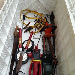 Garage Full Of Stuff Great Deals In Weeki Wachee Spring Hill