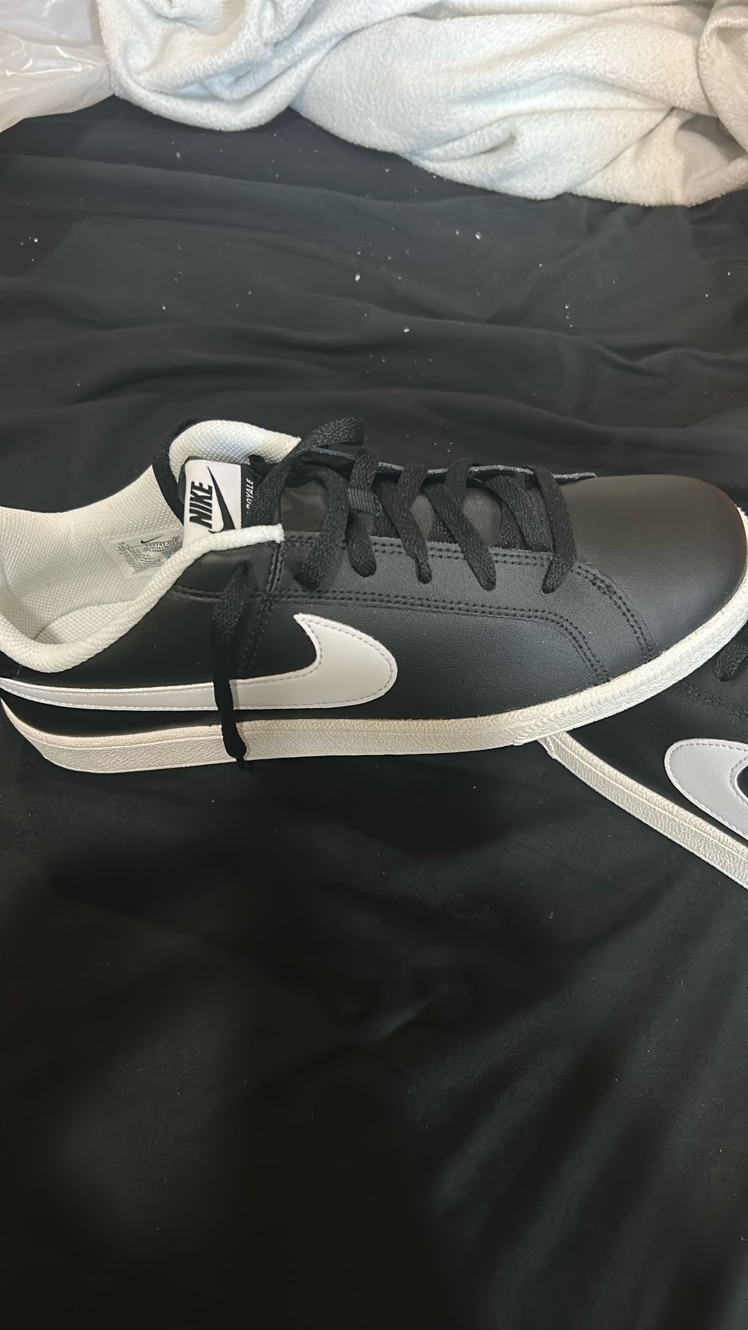 Nike Shoes Size 10 1/2