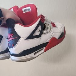 Jordan 4 Fire Red Size 11.5