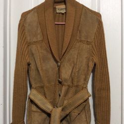 VINTAGE PRE OWNED JEANNES FASHION - Split Leather/ 100%/ Acrylic Leather/ Knit Women’s Button Up Camel Brown Sweater- Sz Med.