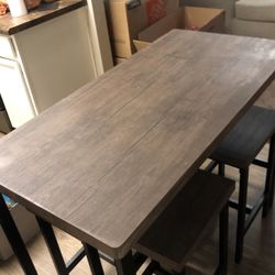 Dining Room Table 