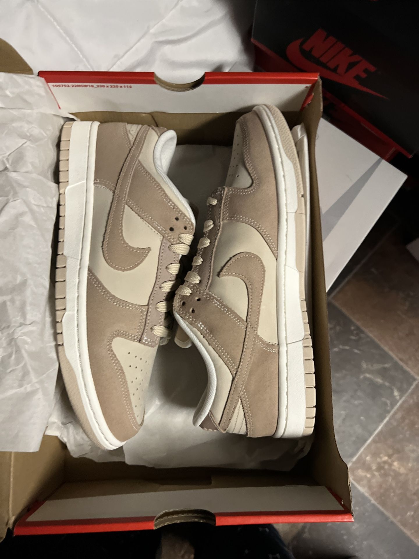 nike dunk low sanddrift size 11w/9.5 men