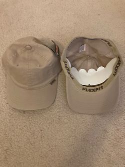 New. Flex fit hats