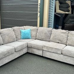 Sectional Couch 
