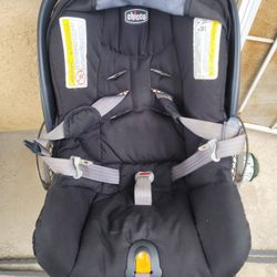 CHICCO CAR SEAT AND TWO BASES 
