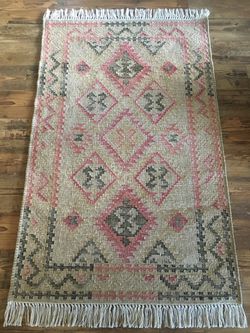 BRAND NEW with Tags! Pottery Barn KILIM FLATWEAVE RUG 3’ x 5’ Synthetic 100% Polyester INDOOR OUTDOOR RUG Super Soft! GORGEOUS BOHO FARMHOUSE