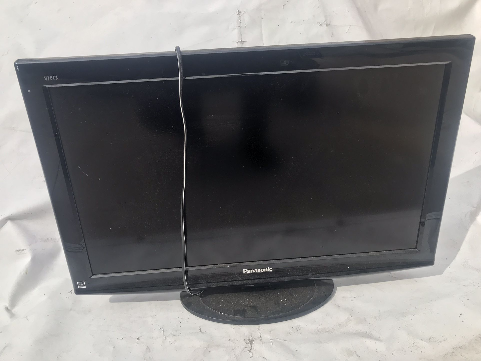 32” Panasonic LCD Tv