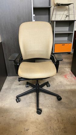Steelcase leap V2 office chair