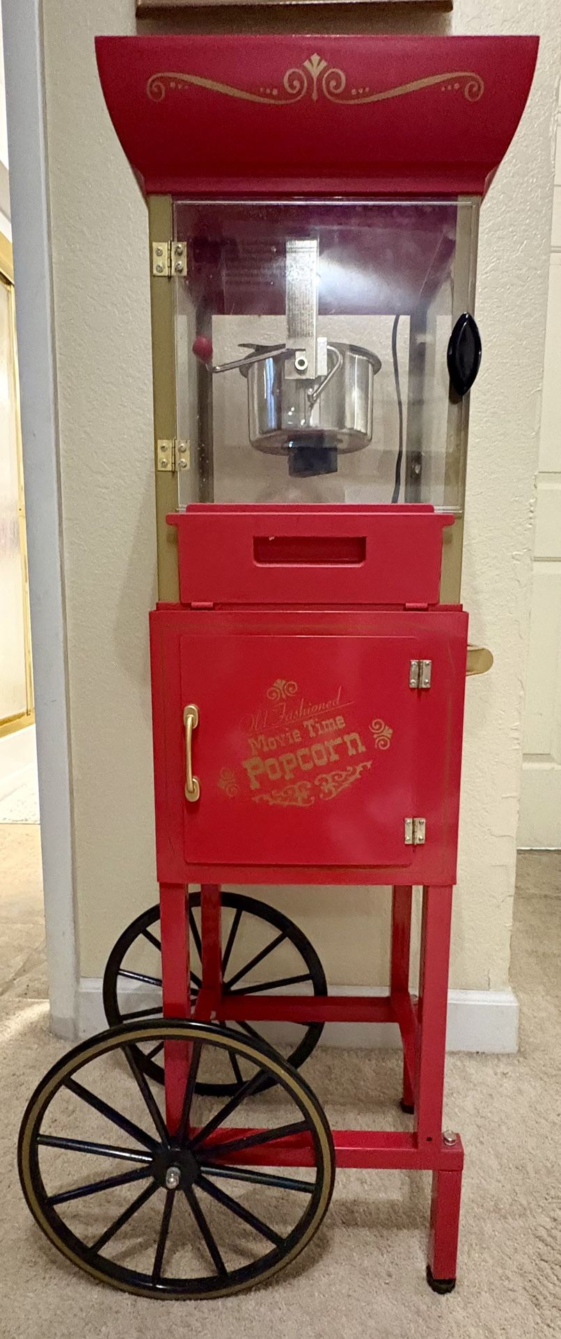 Nostalgic Movie Popcorn Maker