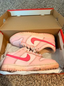 Nike low dunks (Triple pink)