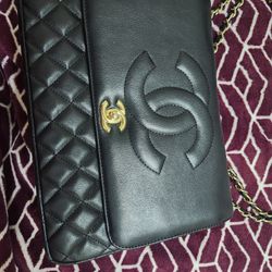 Black Purse