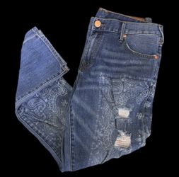 True Religion Cameron slim boyfriend Distressed jeans W/paisley bandana print 29