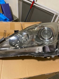 2006 Lexus is350 Headlights
