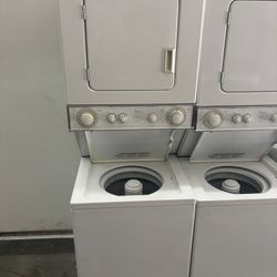 Stacked Two-in-One Washer/Deyer